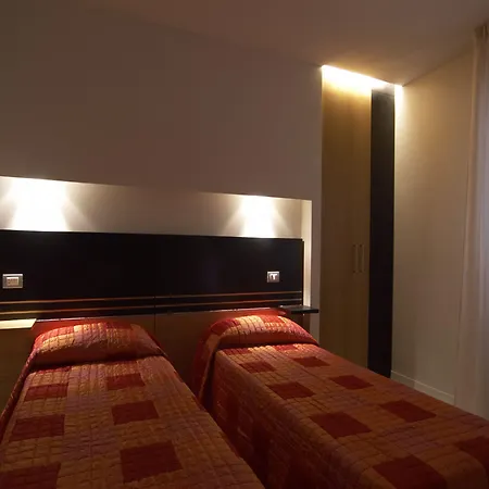 拉尔拉别墅酒店 里米尼