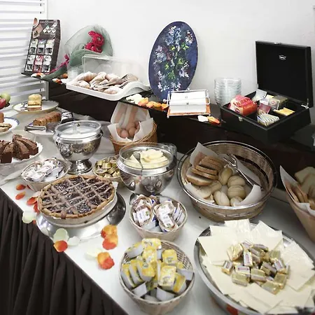 拉尔拉别墅酒店 酒店