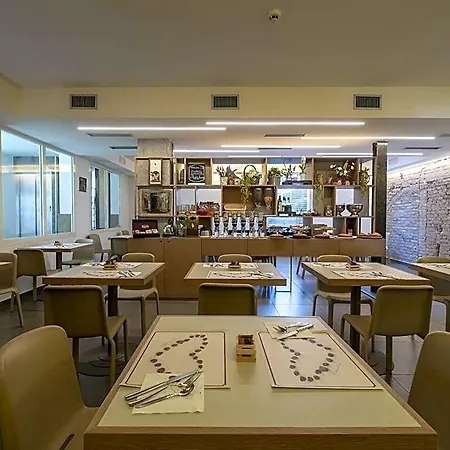 Lalla 3* Ρίμινι