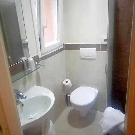 Lalla 3* Ρίμινι