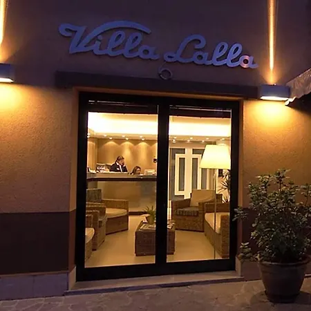 Ξενοδοχείο Lalla