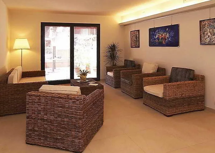 Lalla فندق