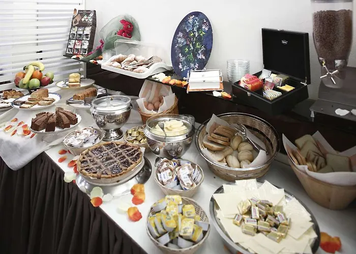 Lalla فندق