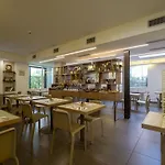 拉尔拉别墅酒店 3* 里米尼