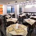 拉尔拉别墅酒店 酒店 里米尼